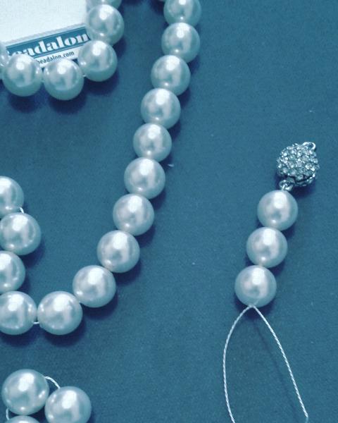 Image for event: Knotting Your Own Pearl Necklace